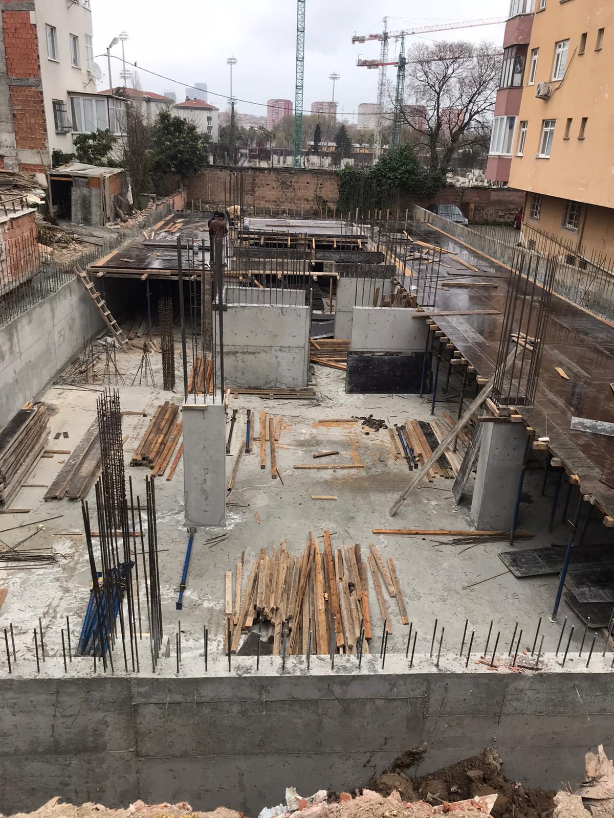 Barış Apartmanı - Temel ve perde beton aşaması