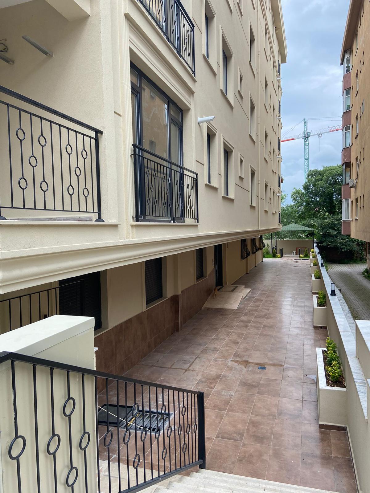 Barış Apartmanı - Ortak alanlar / peyzaj ve giriş kotu